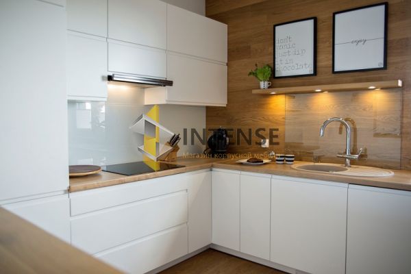 Магазин корпусной мебели Intense производит Кухни Современный стиль - Кухня Линда