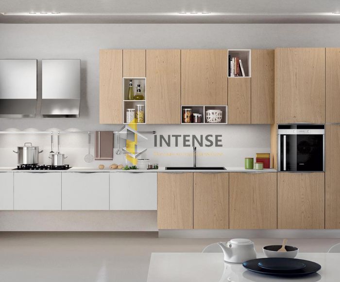 Магазин корпусной мебели Intense производит Кухни Современный стиль - Кухня Адриана