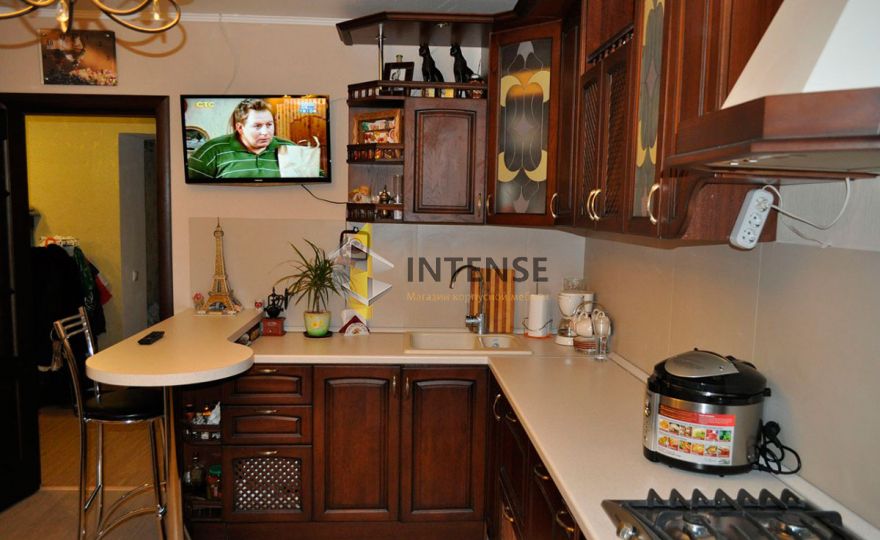 Магазин корпусной мебели Intense производит Кухни Классический стиль - Кухня Опера